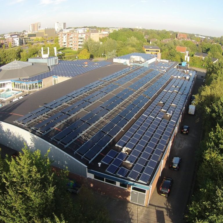 PVT-paneel-Triple-Solar-warmtepomp-zwembad-verwarmen-zonnepanelen-Drachten 3