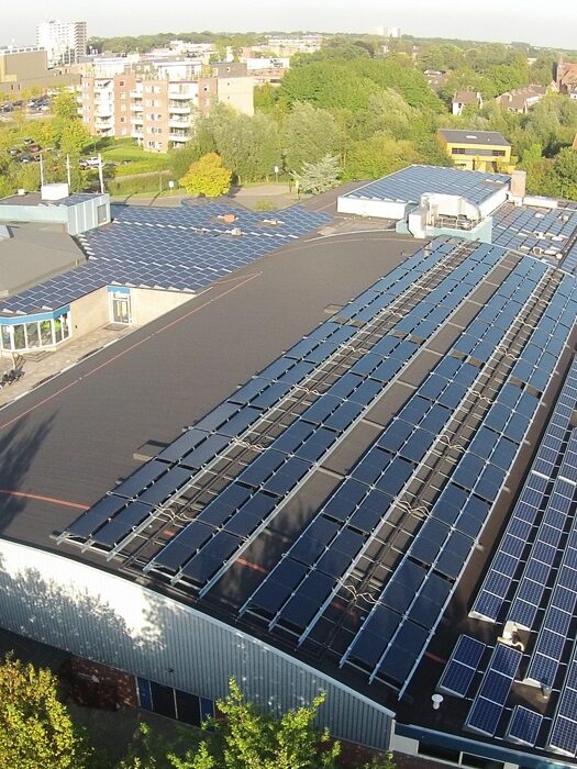 Triple Solar-zwembad-verwarmen-PVT-warmtepomp-paneel-de-welle-drachten-01