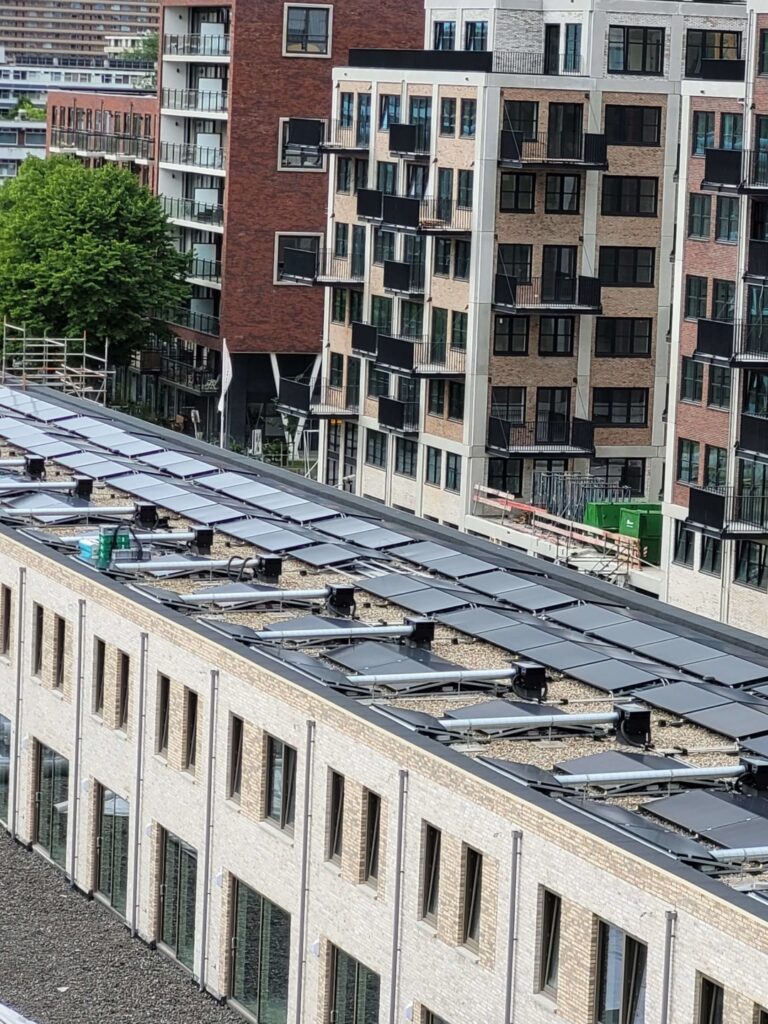 Poortmeester-Ballast-Nedam-BNPD-Triple-Solar-PVT-panelen-warmtepomp-01