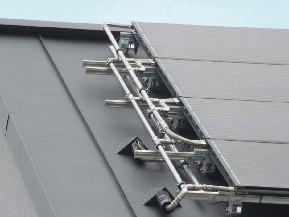 Triple Solar met zinkdak leidingwerk site