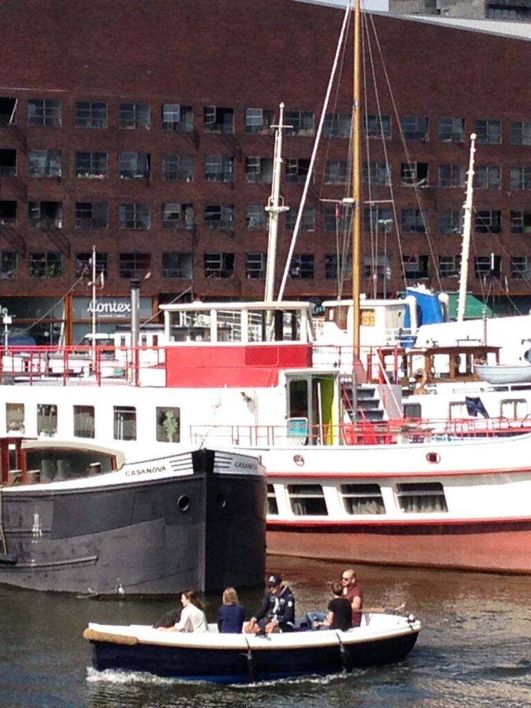 woonboot-pvt-paneel-warmtepomp-amsterdam-03