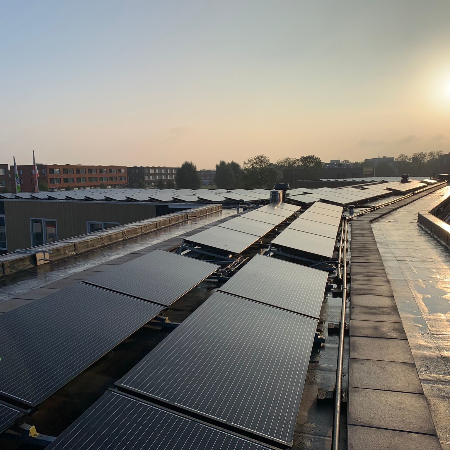 Zierikzee-pvt-panelen-warmtepomp-allevo-Niag-van-galen-constructif-02