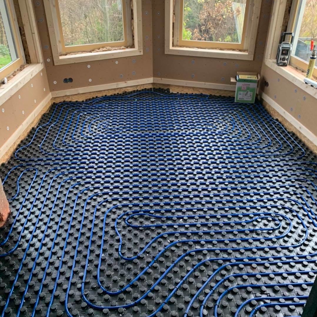 Triple-Solar-PVT-panelen-vloerverwarming-warmtepomp-Middelstum-Groningen-Techisch-Installatiebedrijf-Bakker-01