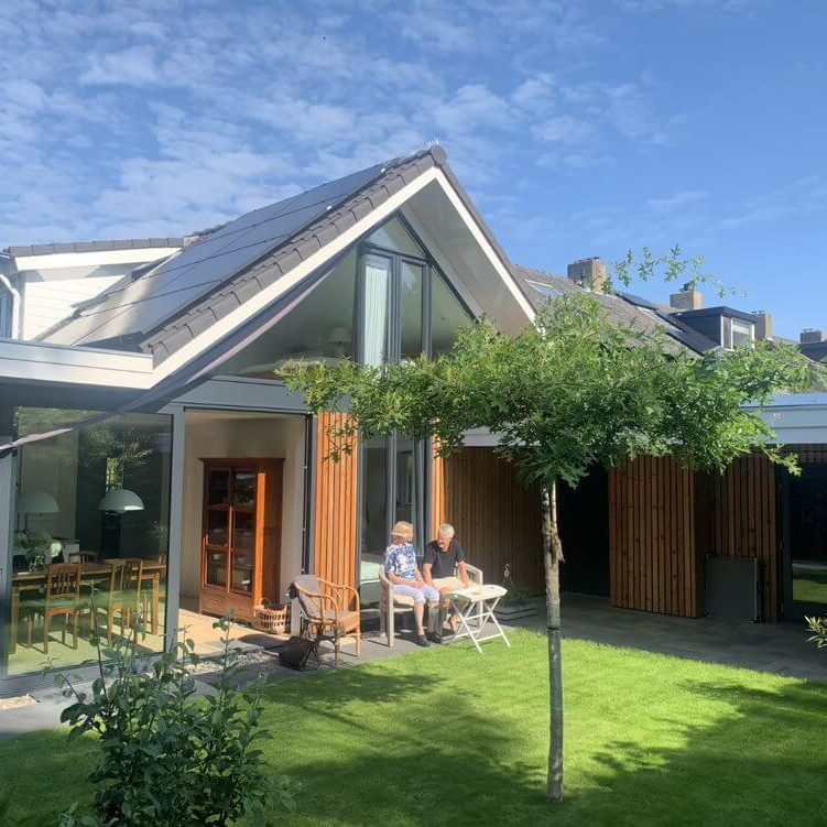 Triple-Solar-PVT-panelen-jaren60-woning-energie-neutraal-warmtepomp-gasloos-eigenaars-01A