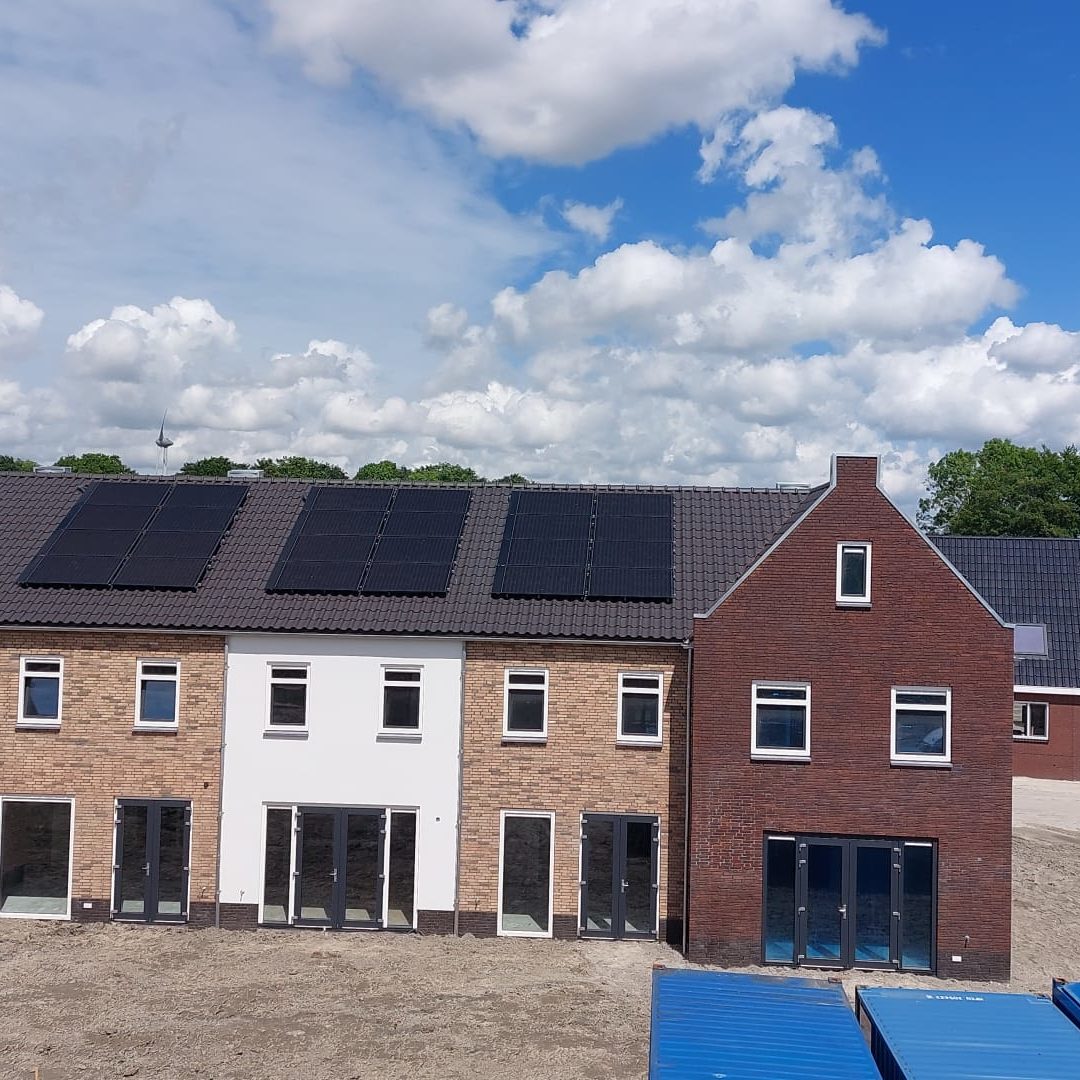 1a-pvt-panelen-bron-warmtepomp-NOM-woning-Triple-Solar-Medemblik-Meacasa-Nieuwe bouwers-01