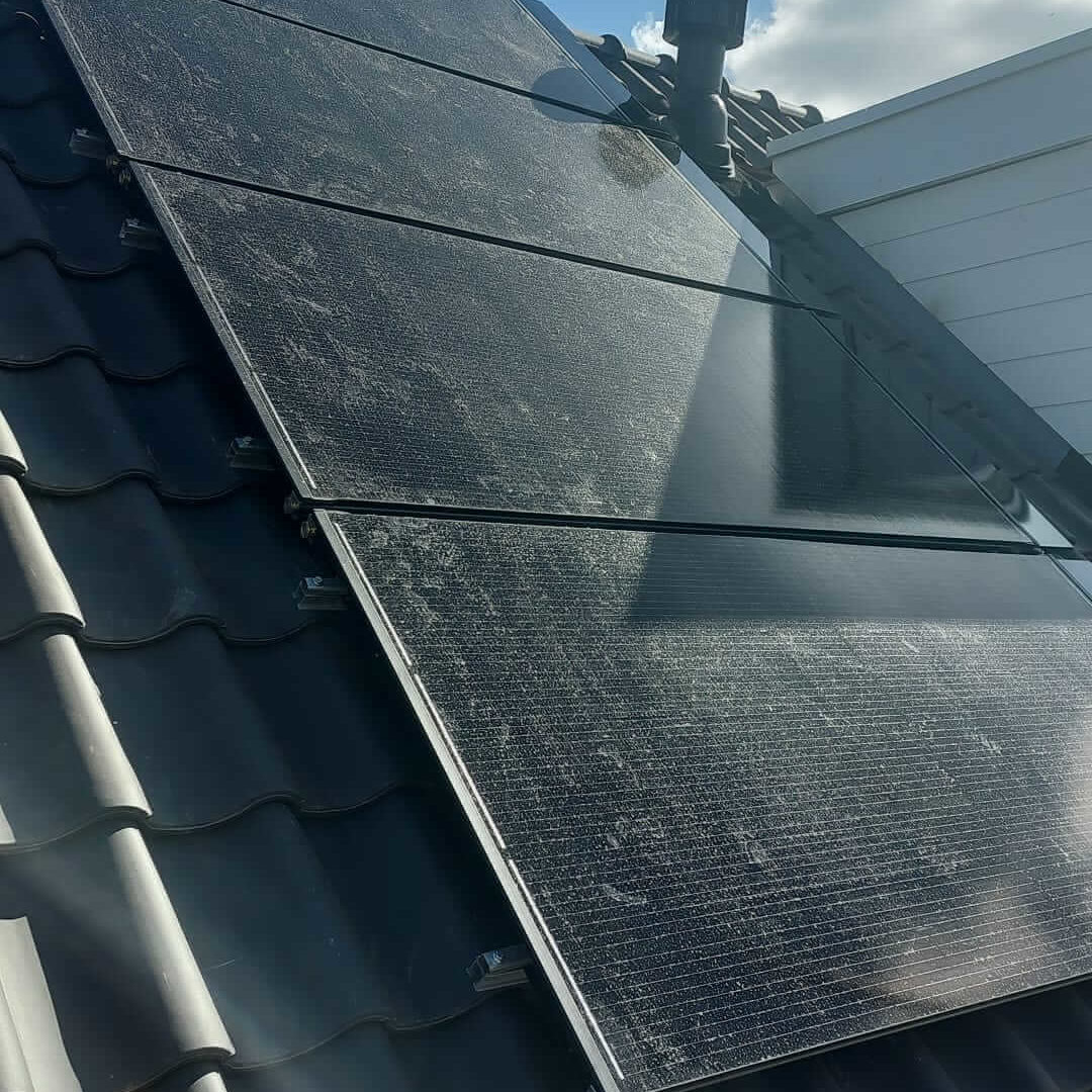 Meacase-s-Gravendeel-Hoffelijk-wonen-Triple-Solar-PVT-panelen-geinstalleerd-Nieuwbouw-01
