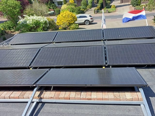 PVT-panelen-Vakantieverblijf-camping-Rozenhorst-Lottum-01