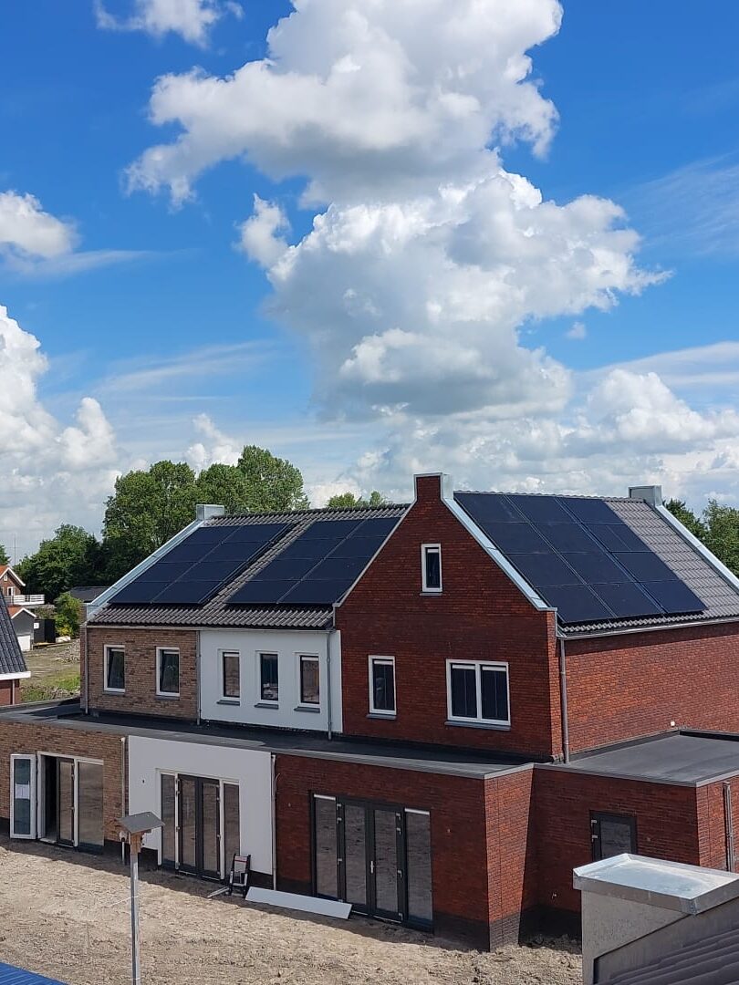 pvt-panelen-bron-warmtepomp-NOM-woning-Triple-Solar-Medemblik-Meacasa-Nieuwe bouwers-02