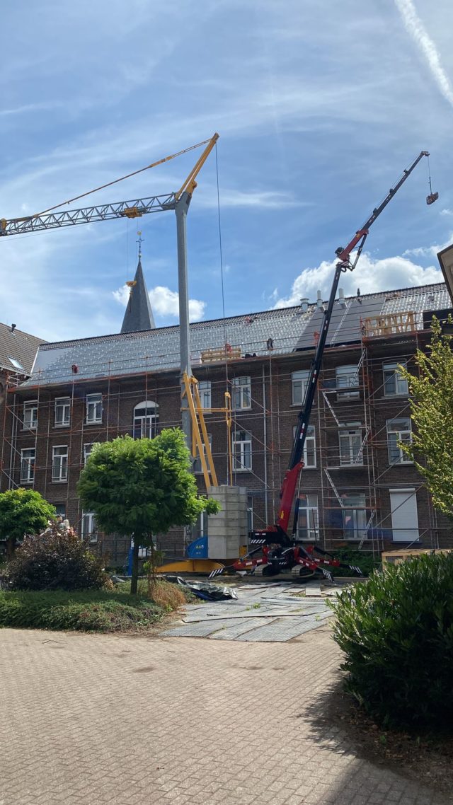 lazaristen-klooster-Panningen-missiehuis-Sint-Jozef-verduurzamen-hybride-PVT-panelen-warmtepomp-installatie-hijskranen-01