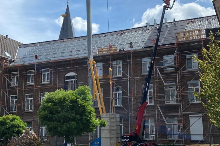 lazaristen-klooster-Panningen-missiehuis-Sint-Jozef-verduurzamen-hybride-PVT-panelen-warmtepomp-installatie-hijskranen-01
