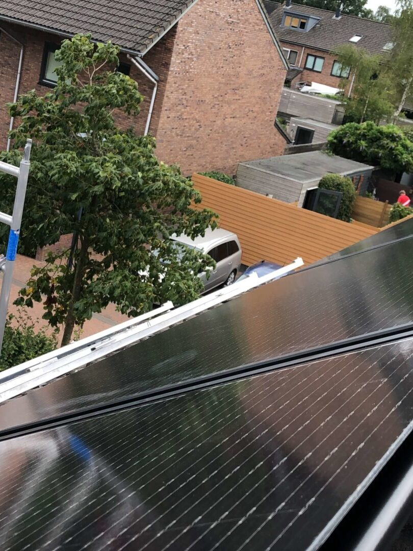 PVT-panelen-bron-water-water-warmtepomp-Triple-Solar-Arnhem-energy-bridge-schuin-dak-huis-03