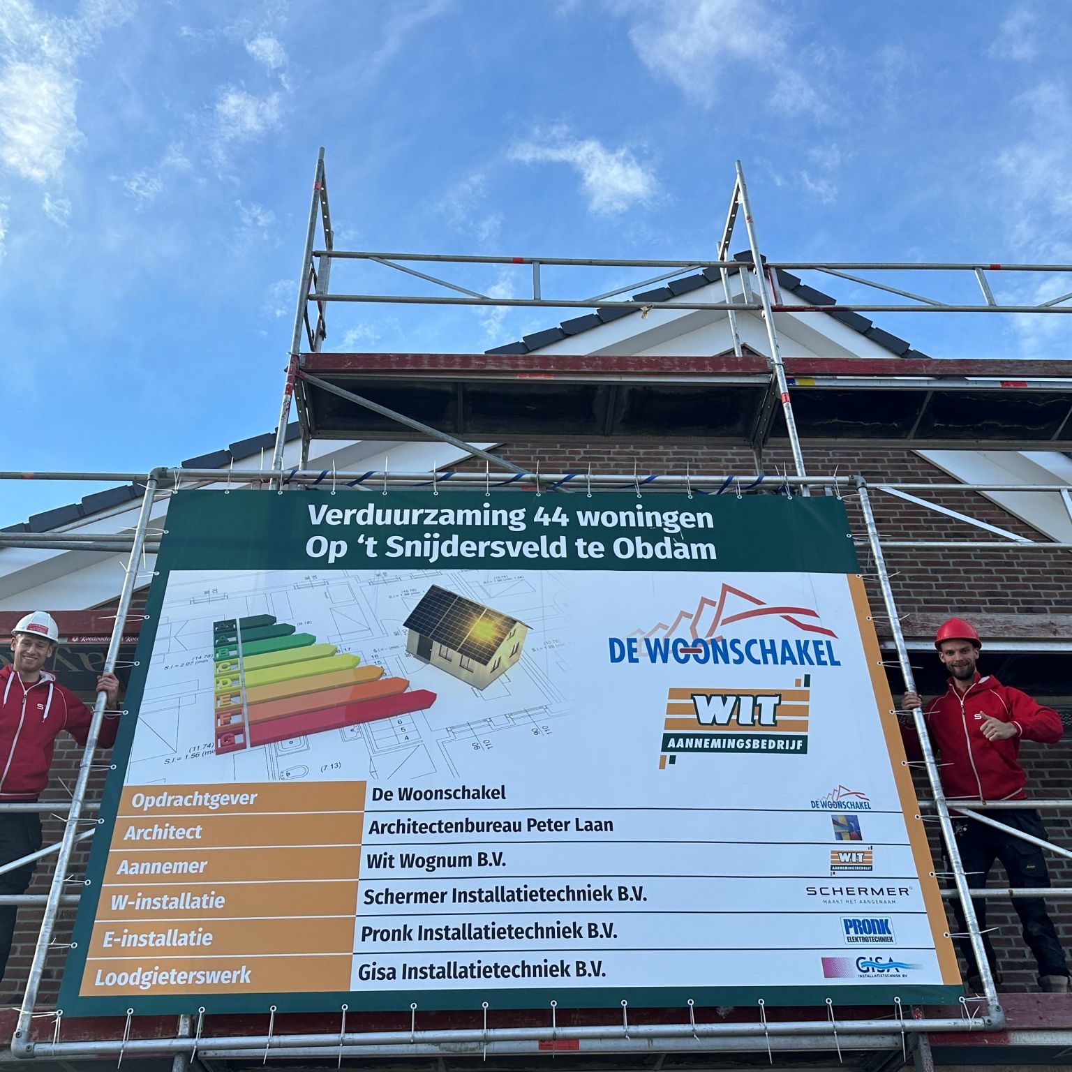 Woningcorporatie-renoveert-zorgvastgoed-woningen-met-44-PVT-warmtepompen-stijgers