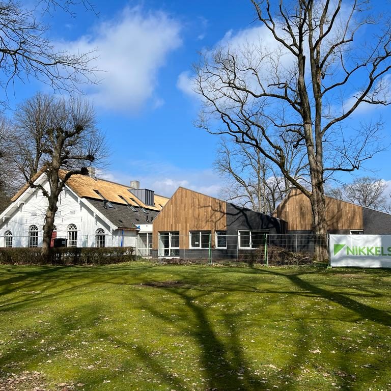 PVT-panelen-bron-warmtepomp-zorgvastgoed-appartementen-Schaarsbergen-Triple-Solar-Loohuis-installatie-01