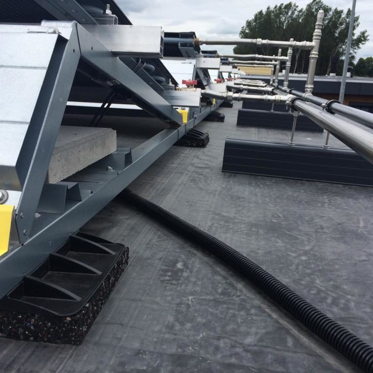 Oudega - Spruyt Woonboot - Hoekstra Heereveen-Triple-Solar-Gasloos-PVT-panelen-warmtepomp-10