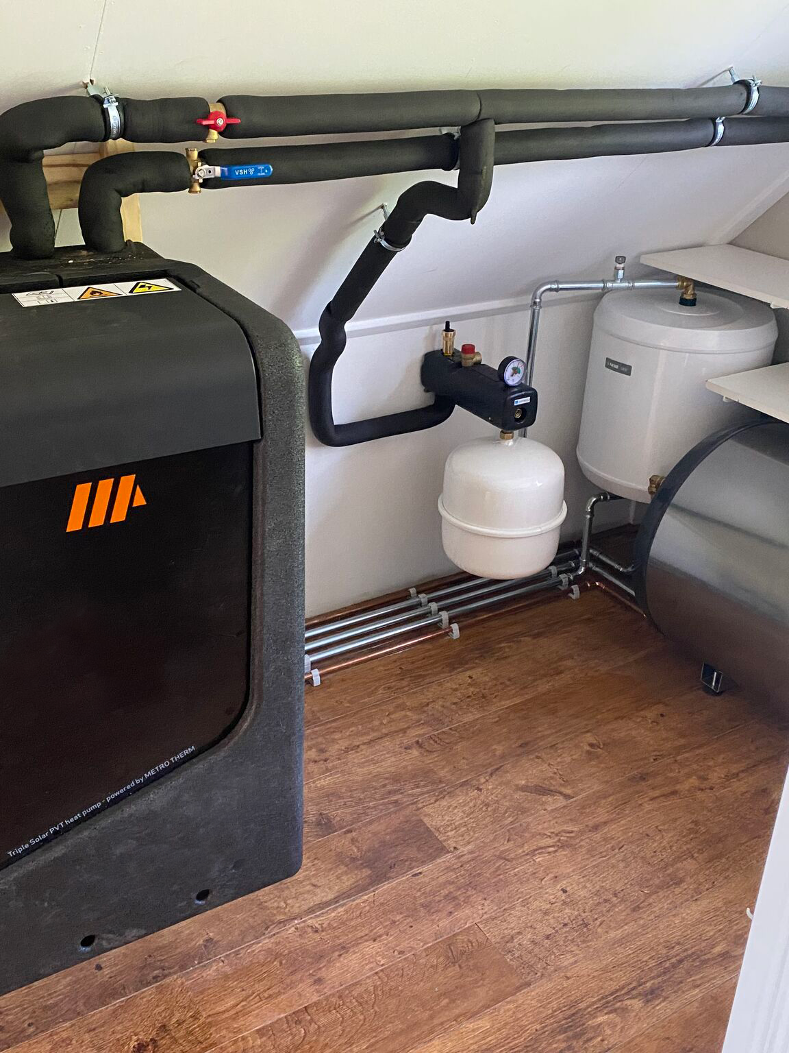 pvt-panelen-warmtepomp-van-langen-installatietechniek-triple-solar