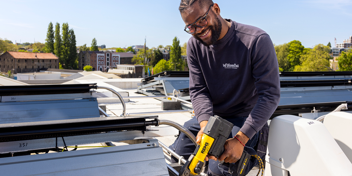 PVT-warmtepomp-pvtpanelen-Rotterdamsedijk-schiedam-Van-Der-Vloed-Triple-Solar-installatie-installateur-021e