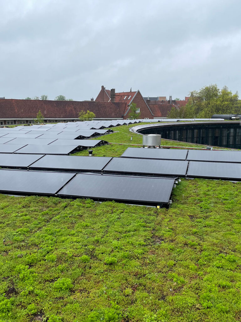 amsterdam-apollo-house-triple-solar-pvt