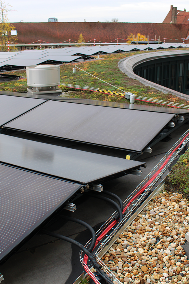 apollo-house-amsterdam-dak-pvt-panelen